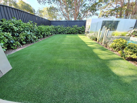 KING 9 30mm PET Grass-King Turf